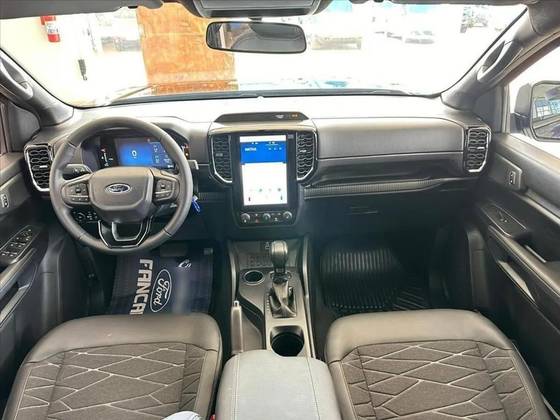 FORD RANGER 2.0 TURBO DIESEL CD BLACK 4X2 AUTOMÁTICO
